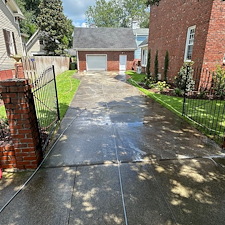 Beautiful-Brick-Home-in-The-Historic-District-of-Downtown-Wilmington-House-Washing-Concrete-Cleaning 0
